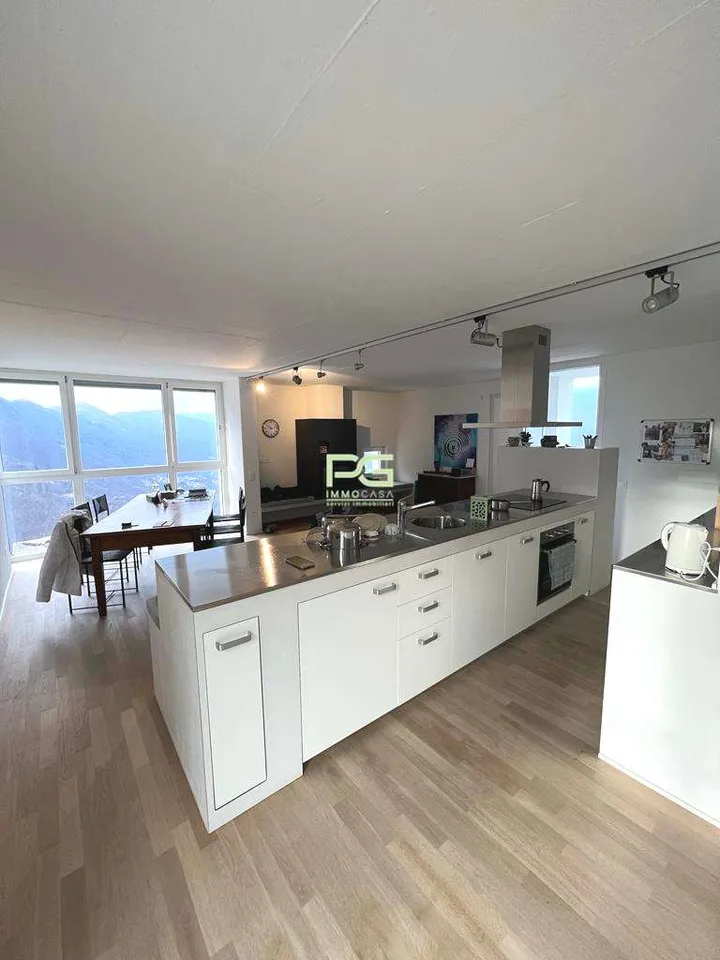 Raffiniertes Einfamilienhaus mit Blick