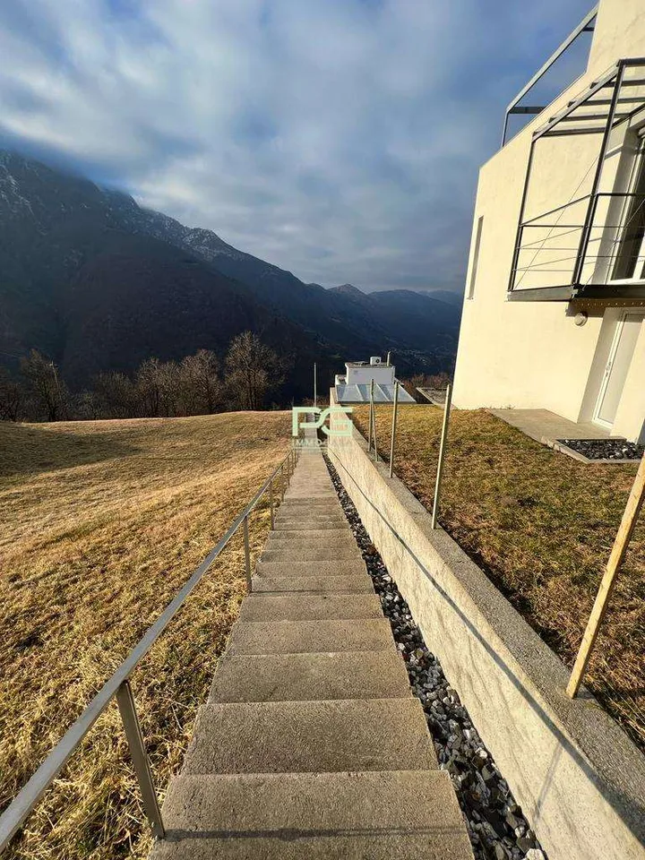 Raffiniertes Einfamilienhaus mit Blick