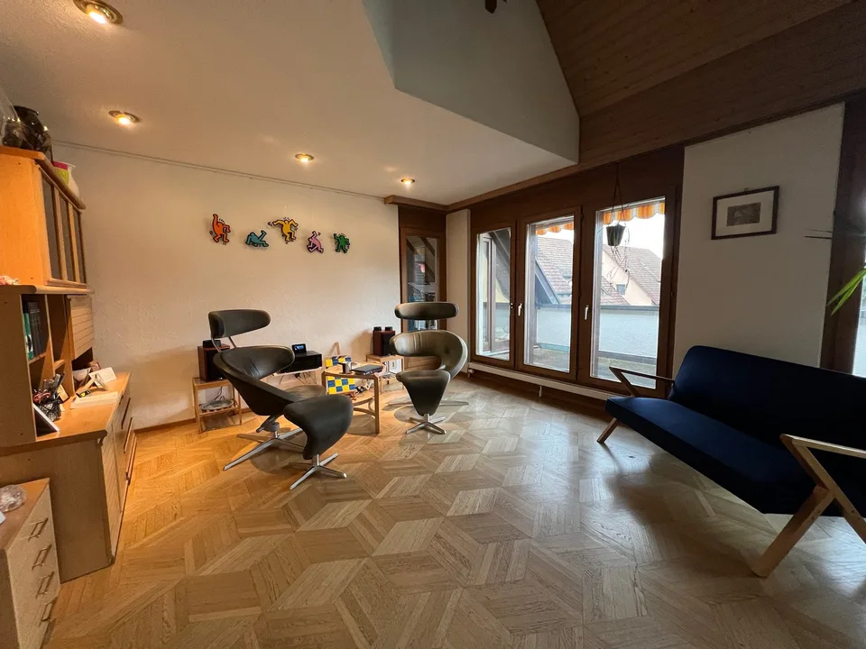 Charmante 5.5-Zimmer-Maisonette-Wohnung in Effretikon