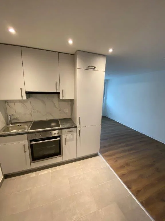 Charmantes 2-Zimmer-Wohnung mit Balkon in La Chaux-de-Fonds