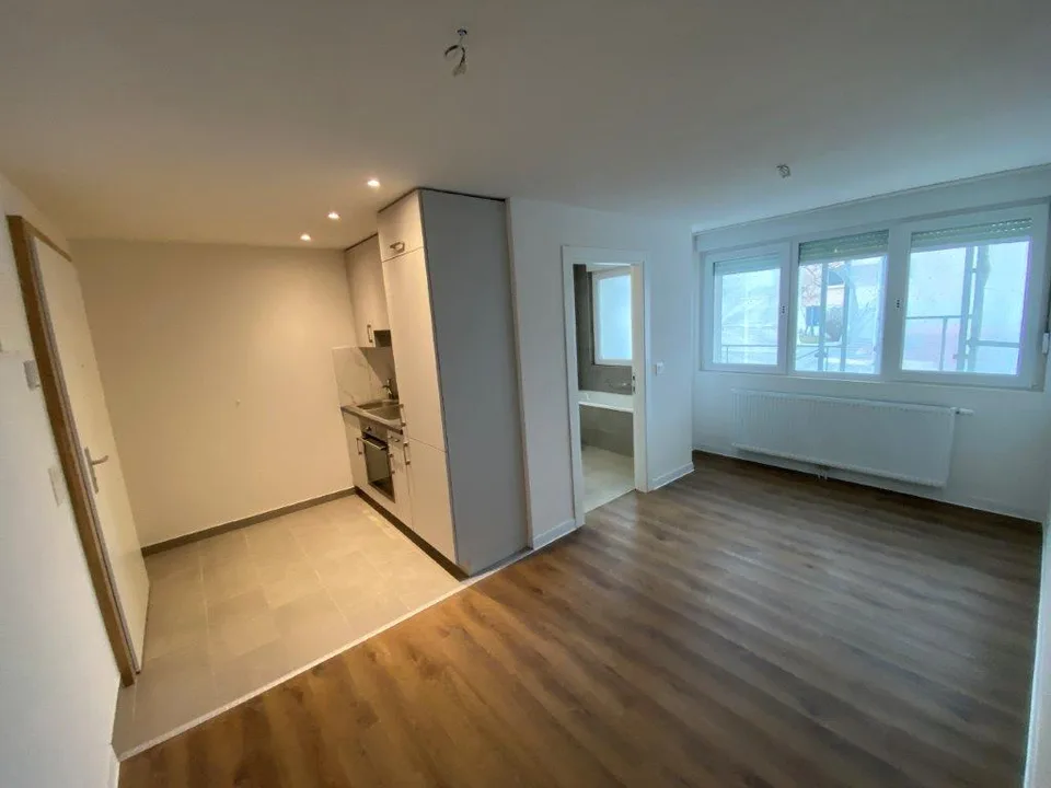 Charmantes 2-Zimmer-Wohnung mit Balkon in La Chaux-de-Fonds