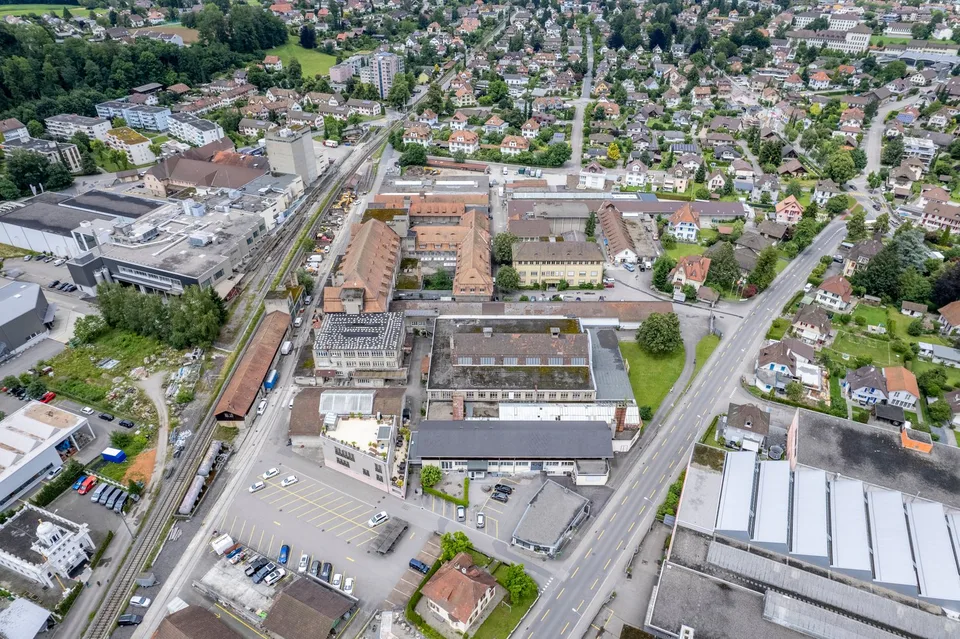Vielseitige Gewerberäume an zentraler Lage in Langenthal