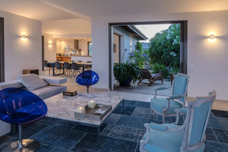 SUPERBE VILLA AVEC PISCINE A DEBORDEMENT POUR VOS VACANCES – photo 6 sur 13