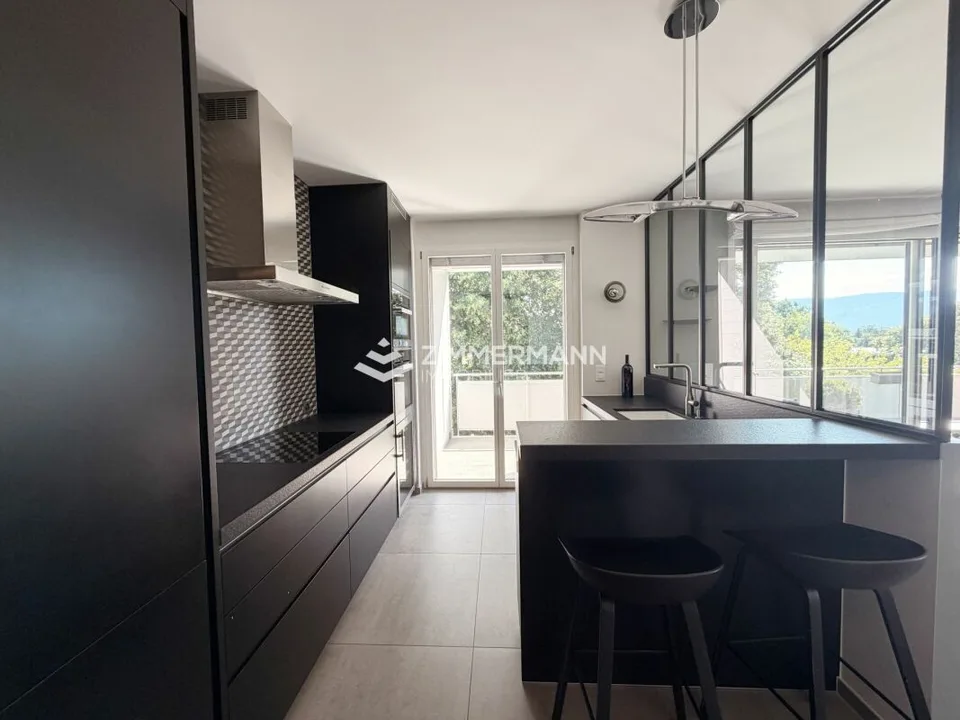 Prächtige 5-Zimmer-Wohnung mit großer Terrasse und freier Sicht!