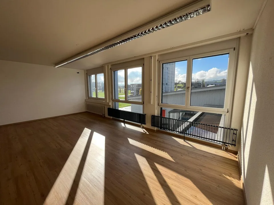 Schöne & Zentrale Bürofläche zu Vermieten – Foto 7 von 11