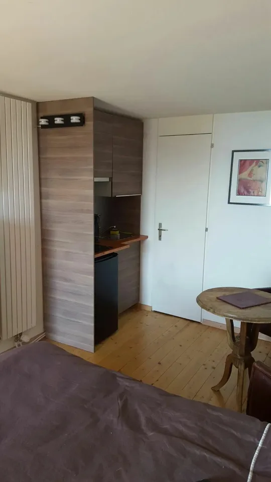 Moderne Studio mit Terrasse in La Conversion