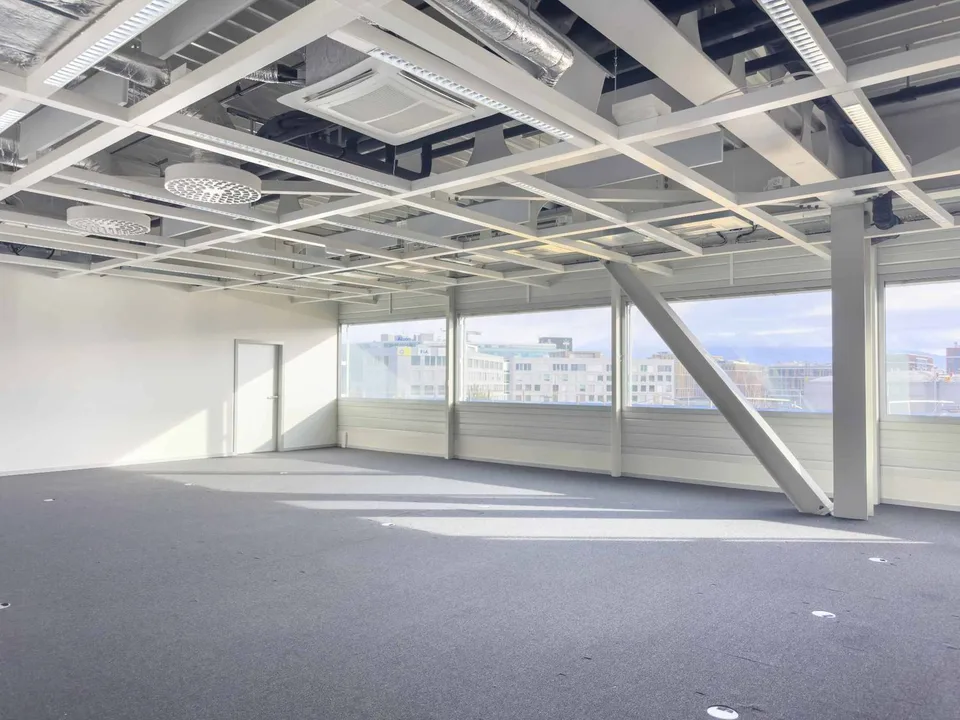 Vernier - Attic office space available - IKEA building