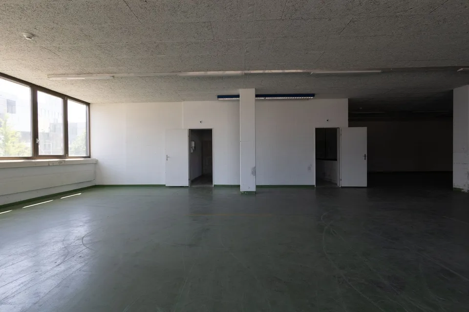 Plus d'espace, plus de planification - quelque chose se passe au 1er étage de Reinach ! – photo 10 sur 12