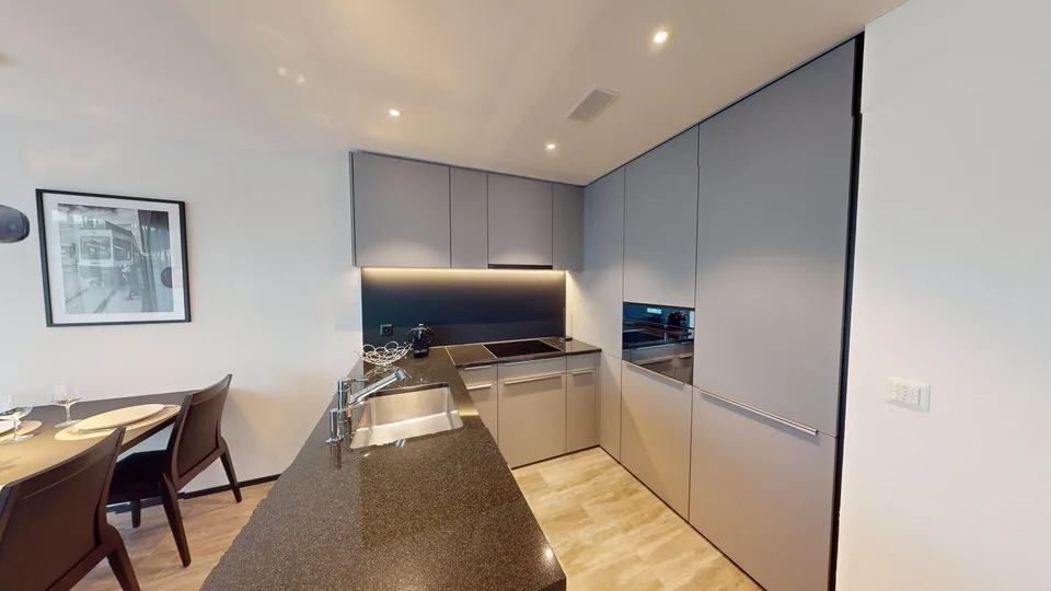Appartamento 2 locali arredato con balcone elegante