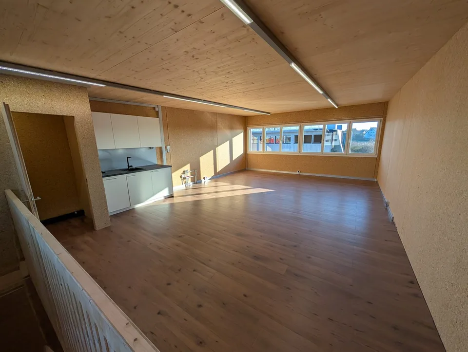 Spazi commerciali moderni e percorribili a Hegnau/Volketswil – Nuovo edificio 2026 – foto 6 di 14