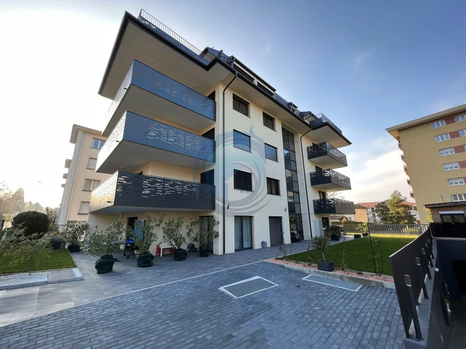 MAGNIFIQUE APPARTEMENT DE STANDING DE 4,5 PIÈCES AVEC BALCONS