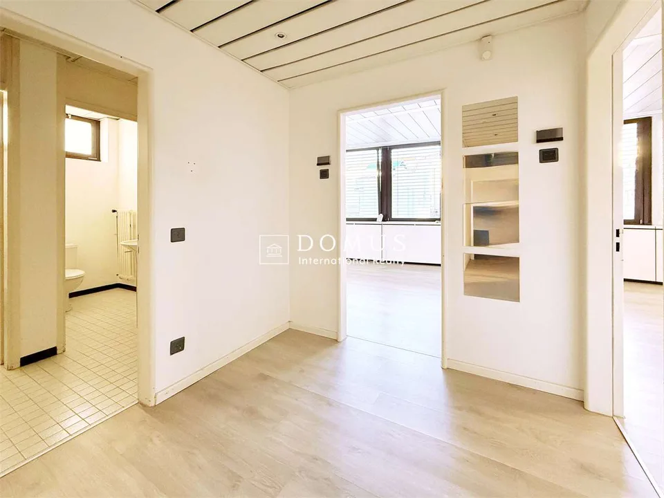 Bureaux centraux et confortables