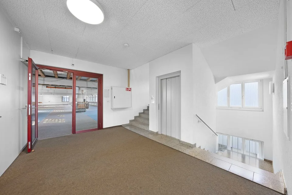 Commercial space