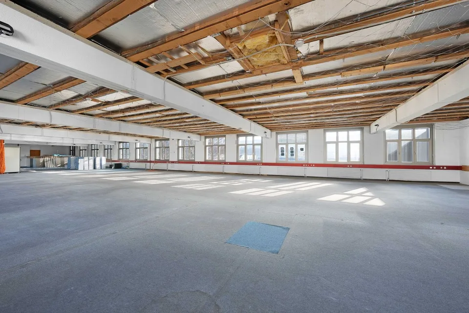 Commercial space