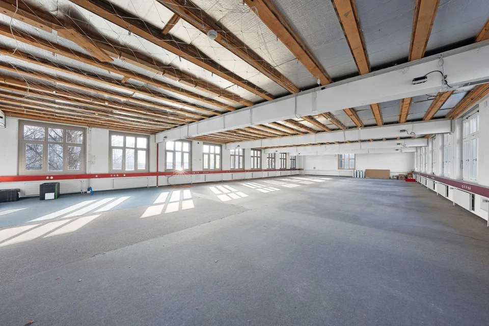 Commercial space