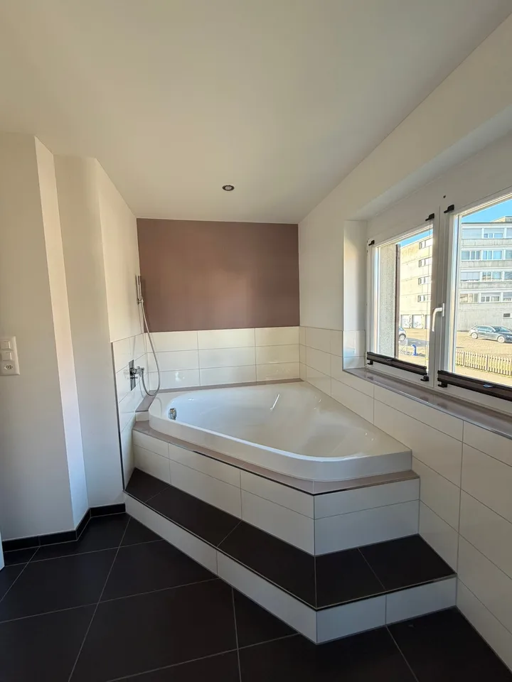 Attraktives Haus mit Garten, Balkon & moderner Ausstattung