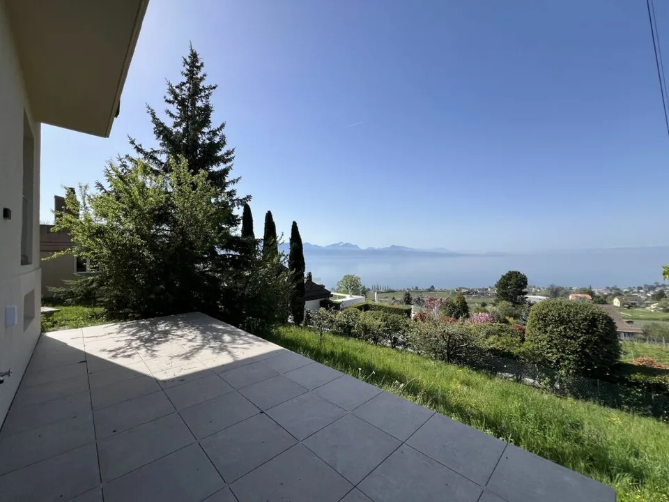 Traumhaftes Anwesen zwischen See und Weinbergen, in absoluter Privatsphäre