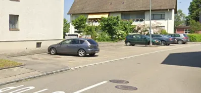 Aussenparkplätze zu vermieten