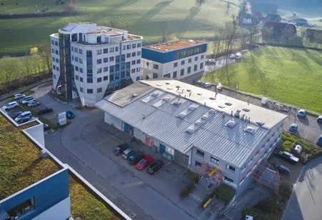 Schöne & Zentrale Bürofläche zu Vermieten
