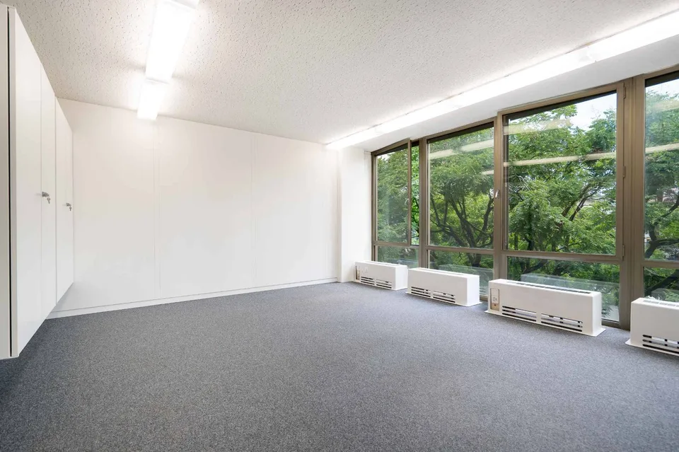 Büros, die an Ihr Wachstum angepasst sind, mit Cafeteria und Besprechungsraum – Foto 6 von 9