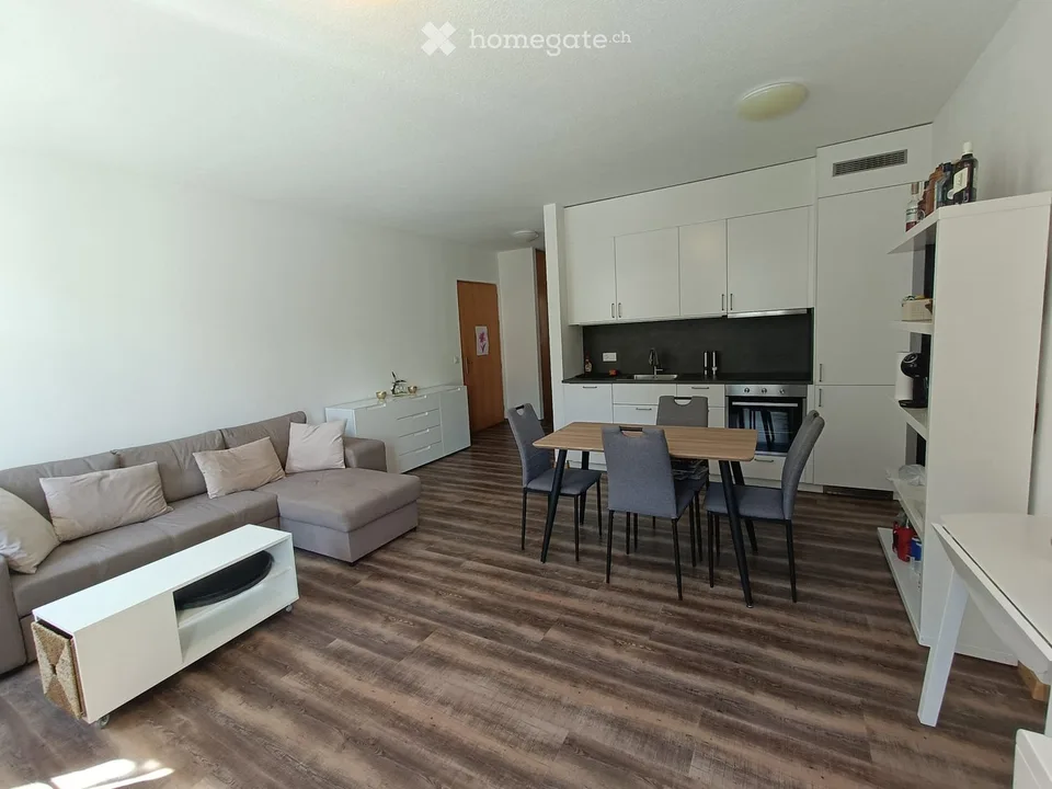 Furnished 2-room apartment for limited time in Glis