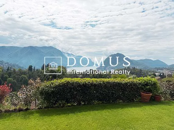 Appartamento 4.5 locali con vista lago, giardino e piscina