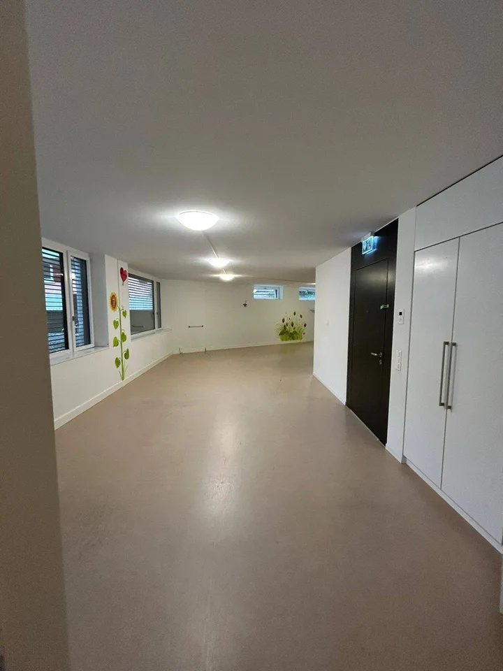 Locaux commerciaux dans un emplacement idéal à Seefeld – parfaits pour un studio de fitness