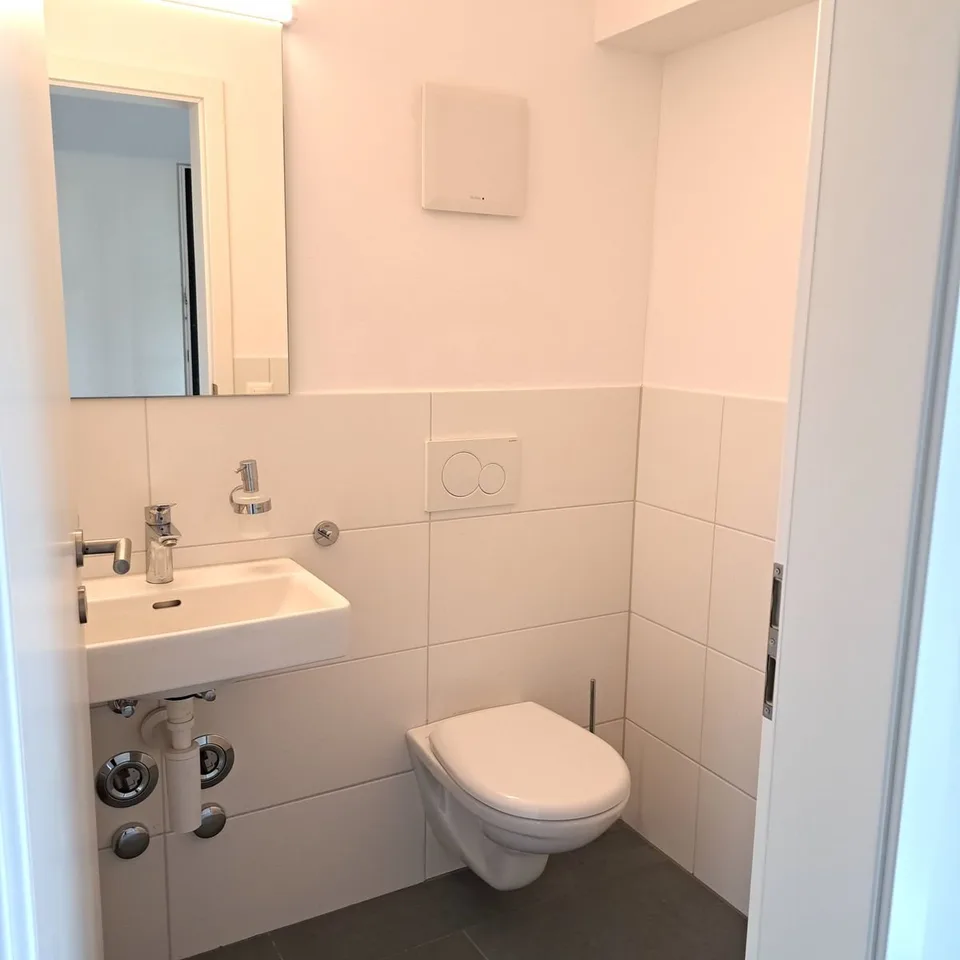 BÜRO ODER ATELIER AN HOCH FRQUENTIERTER LAGE