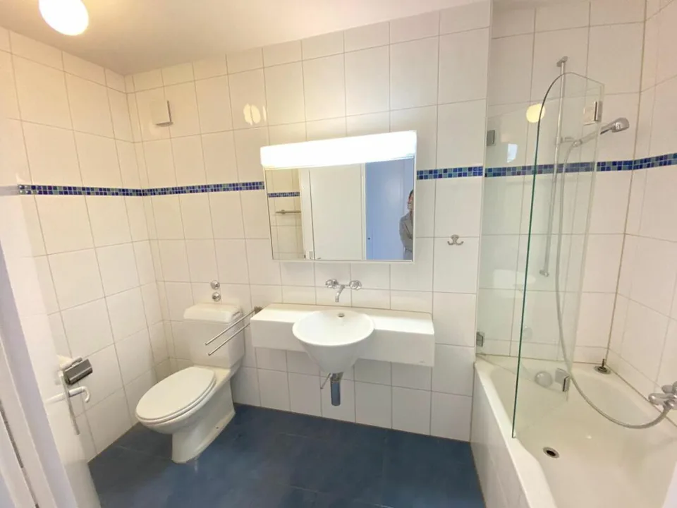 Schöne 4-Zimmerwohnung mit gemütlichem Balkon in Nidau – Foto 6 von 7