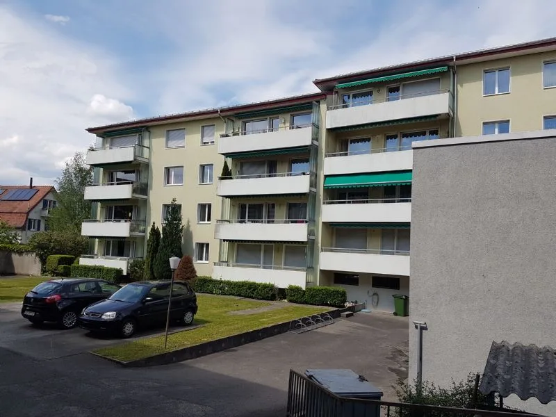 Einstellhallenplätze zu vermieten