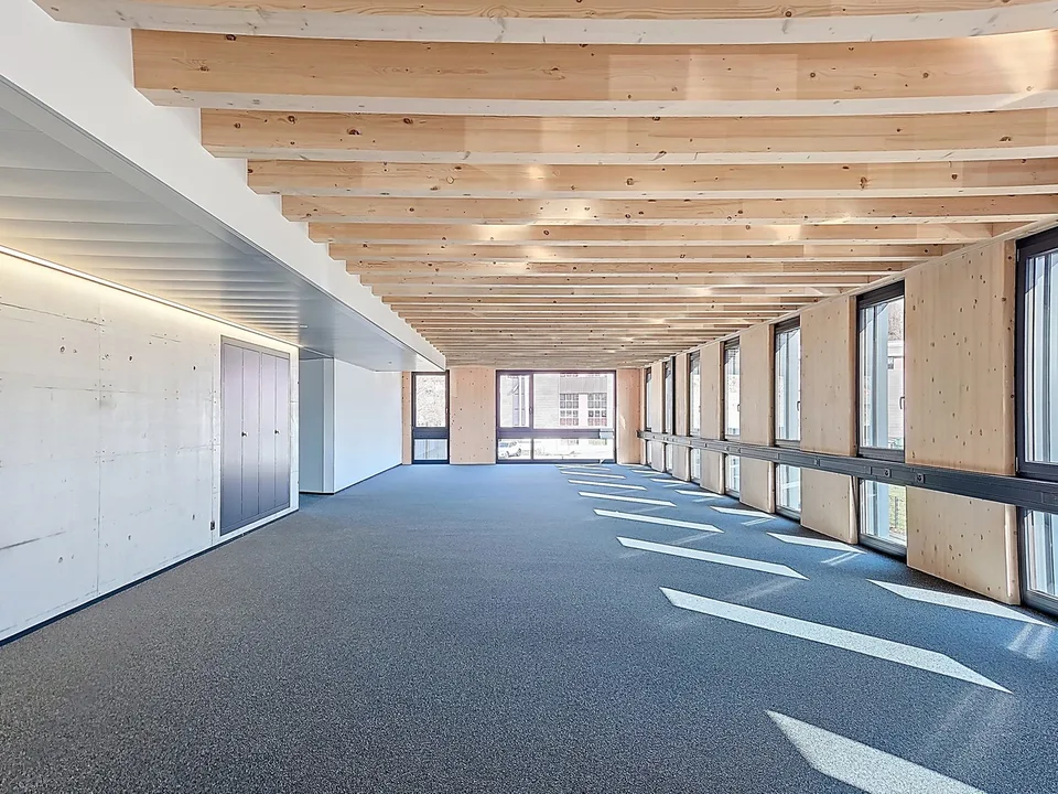 2 LAST COMMERCIAL SPACES