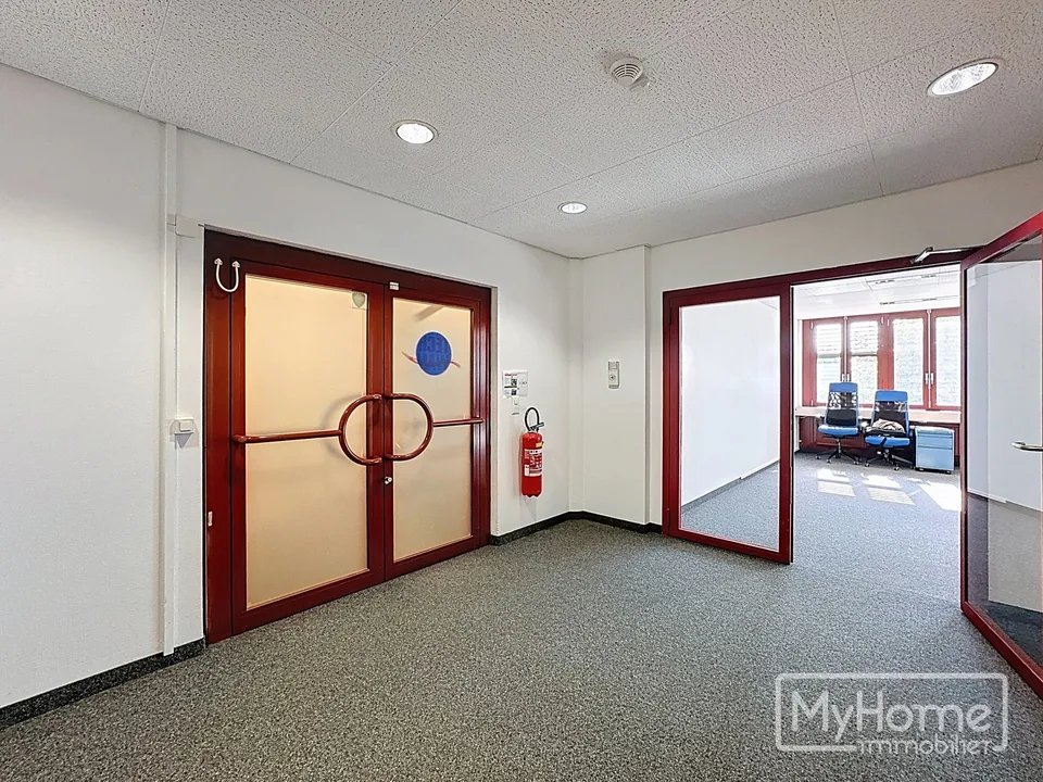 Local commercial lumineux de 395 m² idéalement situé