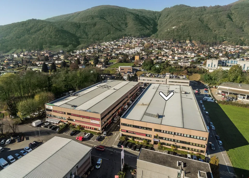 LUGANO NORD/LAMONE - GROSSES UND HELLES BÜRO ZU VERMIETEN (ref. 037) – Foto 8 von 10
