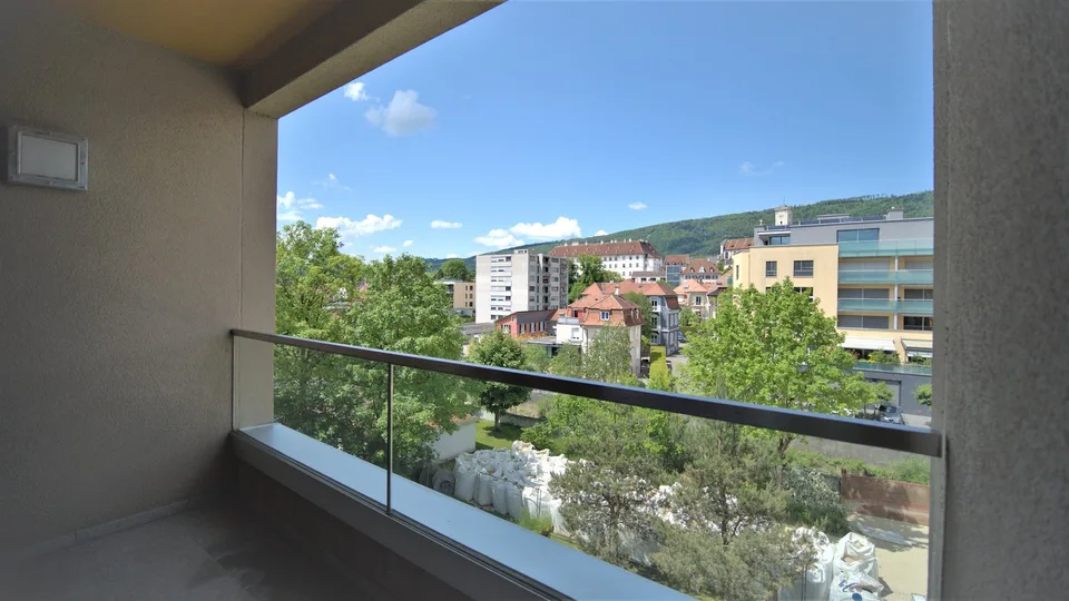 Geräumige 3.5 Zimmer Wohnung hell – Stadtzentrum von Delémont
