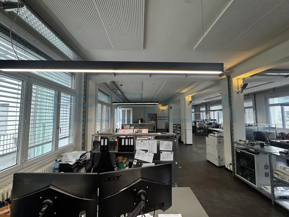Local commercial de 185 m² au rez-de-chaussée