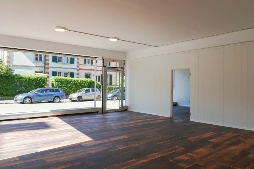 Retail space 92 m2