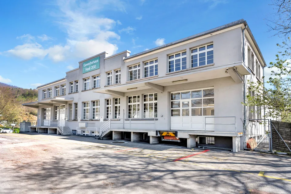Flexible Gewerbefläche mit Galerie im Industriegebiet Olten