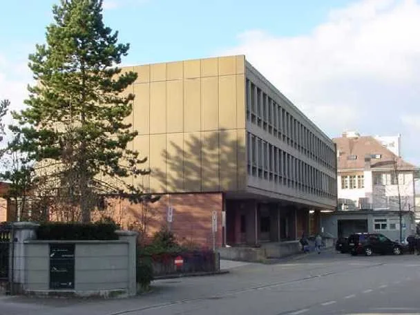 Spazio commerciale attraente con possibilità di utilizzo polivalente a Langenthal