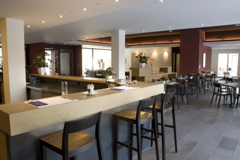 Büroraum im klimatisierten Businesscenter im hotelartigen Umfeld – Foto 13 von 30