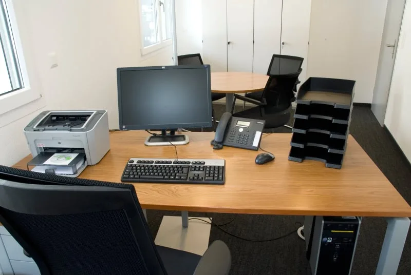 Büroraum im klimatisierten Businesscenter im hotelartigen Umfeld – Foto 7 von 30