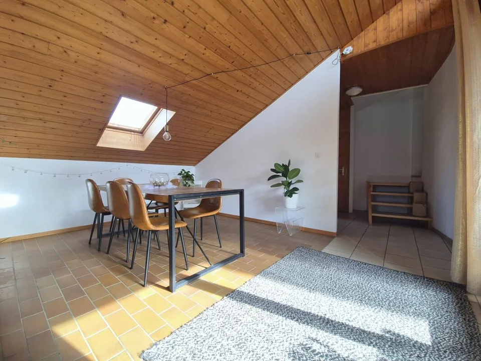 Geräumige 3-Zimmer-Wohnung - 1 Schlafzimmer