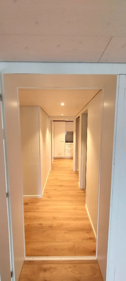 Appartamento di 3 camere rinnovato di recente in una casa storica Riegelhaus - Laupen BE