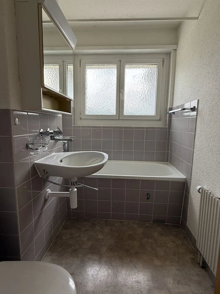 Helle 4-Zimmer-Wohnung nahe Zürichsee (in Schmerikon)  befristet bis 30.06.2027