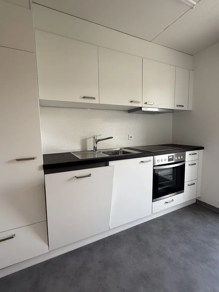 Helle 4-Zimmer-Wohnung nahe Zürichsee (in Schmerikon)  befristet bis 30.06.2027