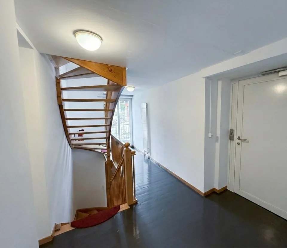 Renovated farmhouse with 6.5 rooms and spacious garden – photo 10 of 13