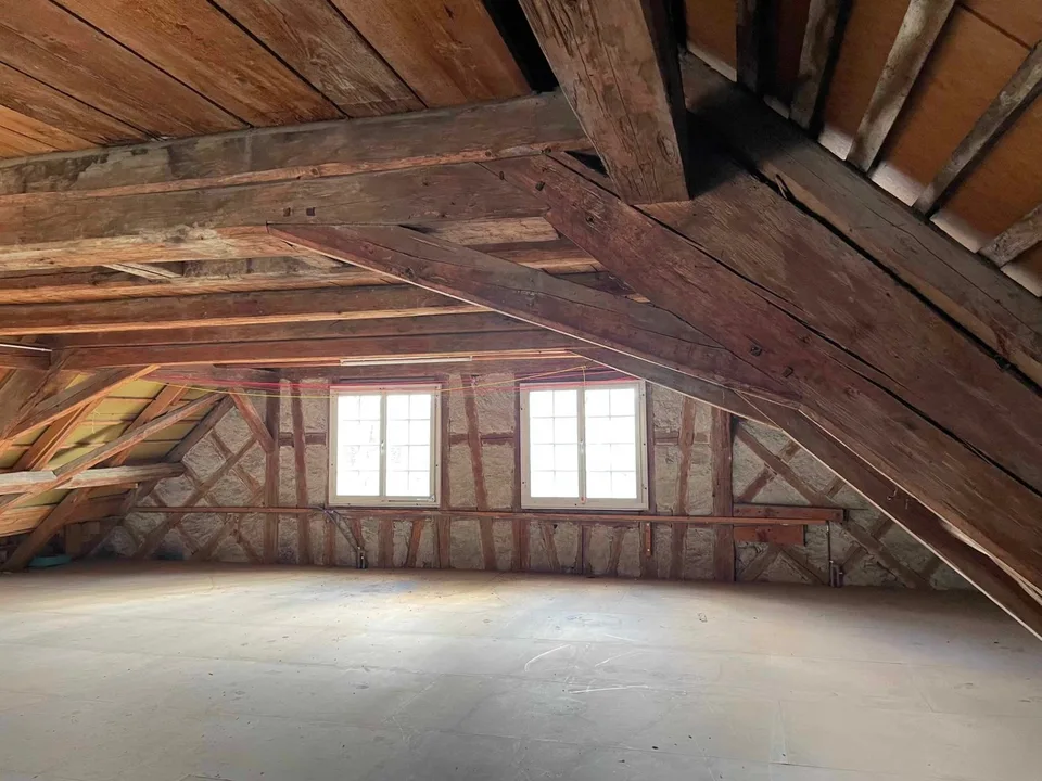Renovated farmhouse with 6.5 rooms and spacious garden – photo 11 of 13