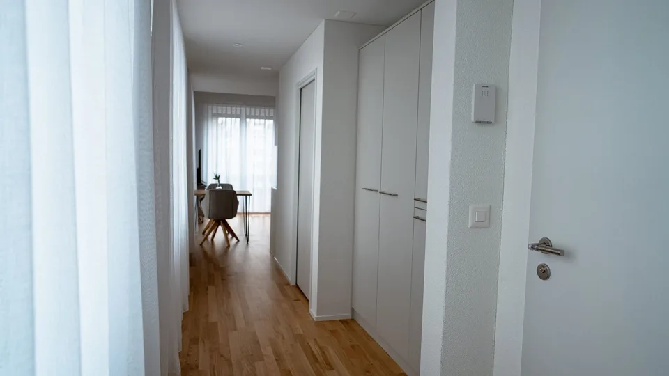 Möblierte 1-Zimmer-Wohnung mit Terrasse in Dübendorf