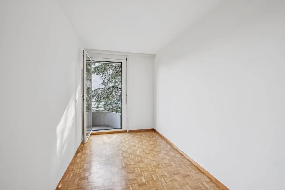 Sublime apartment in a quiet and central neighborhood – photo 8 of 10