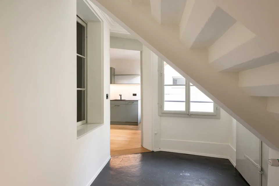 Appartamento di 3 locali appena ristrutturato al 3° piano, lato strada nella città vecchia di Berna