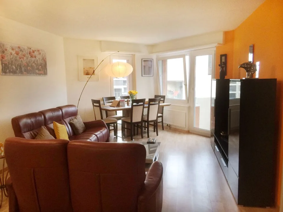 🏡 Charmantes möbliertes 2.5-Zimmer-Apartment Seebacherstrasse 64, Zürich Seebach 2. Stock links